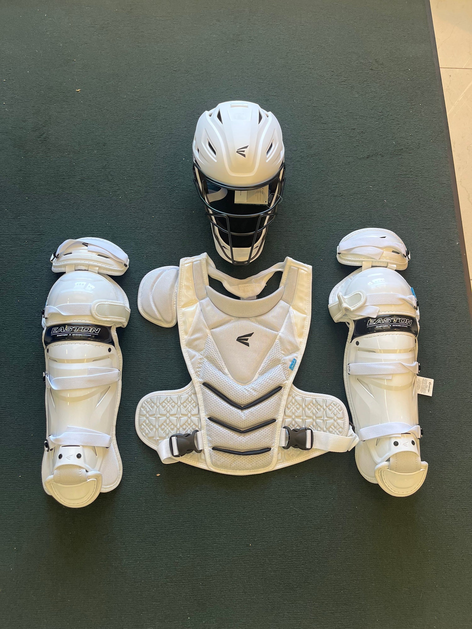 New Easton Fastpitch Jen Schro The Very Best White Catchers Gear