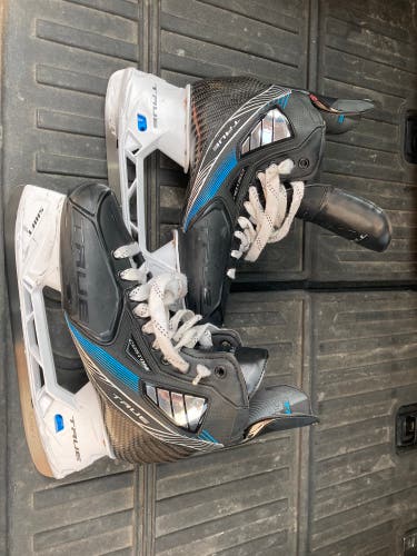 True custom hockey skates