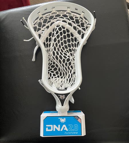 New Attack & Midfield Strung DNA 2.0 Head