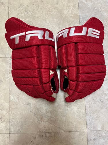 True Pro Stock Gloves 14" Detroit Red Wings