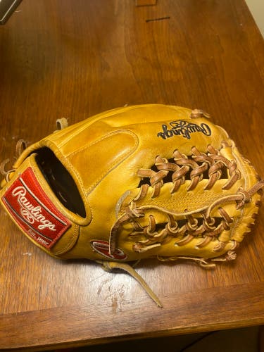 Infield 11.5" Heart of the Hide Baseball Glove