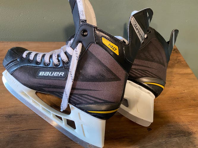 Bauer supreme 140 hockey skates 10R