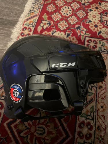 Used Medium CCM  50 Helmet
