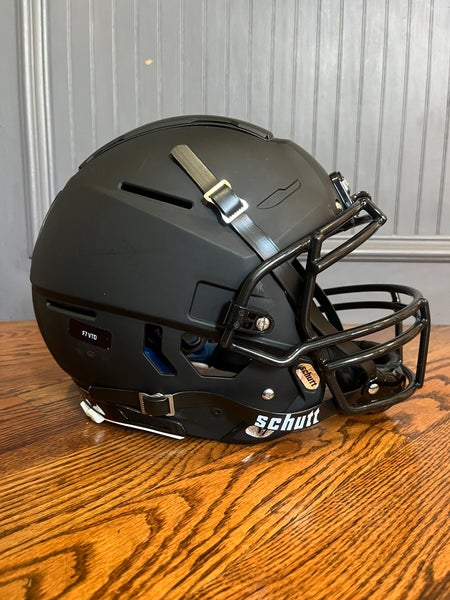 *NEW, unused* Schutt F7 VTD - matte black - size Medium