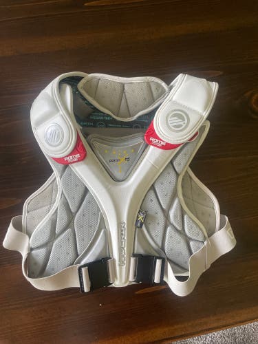 Used Medium Maverik Rome RX3 Shoulder Pads