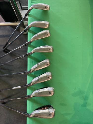 Used Men's TaylorMade Burner Plus Right Clubs (Full Set) Regular Number of Clubs