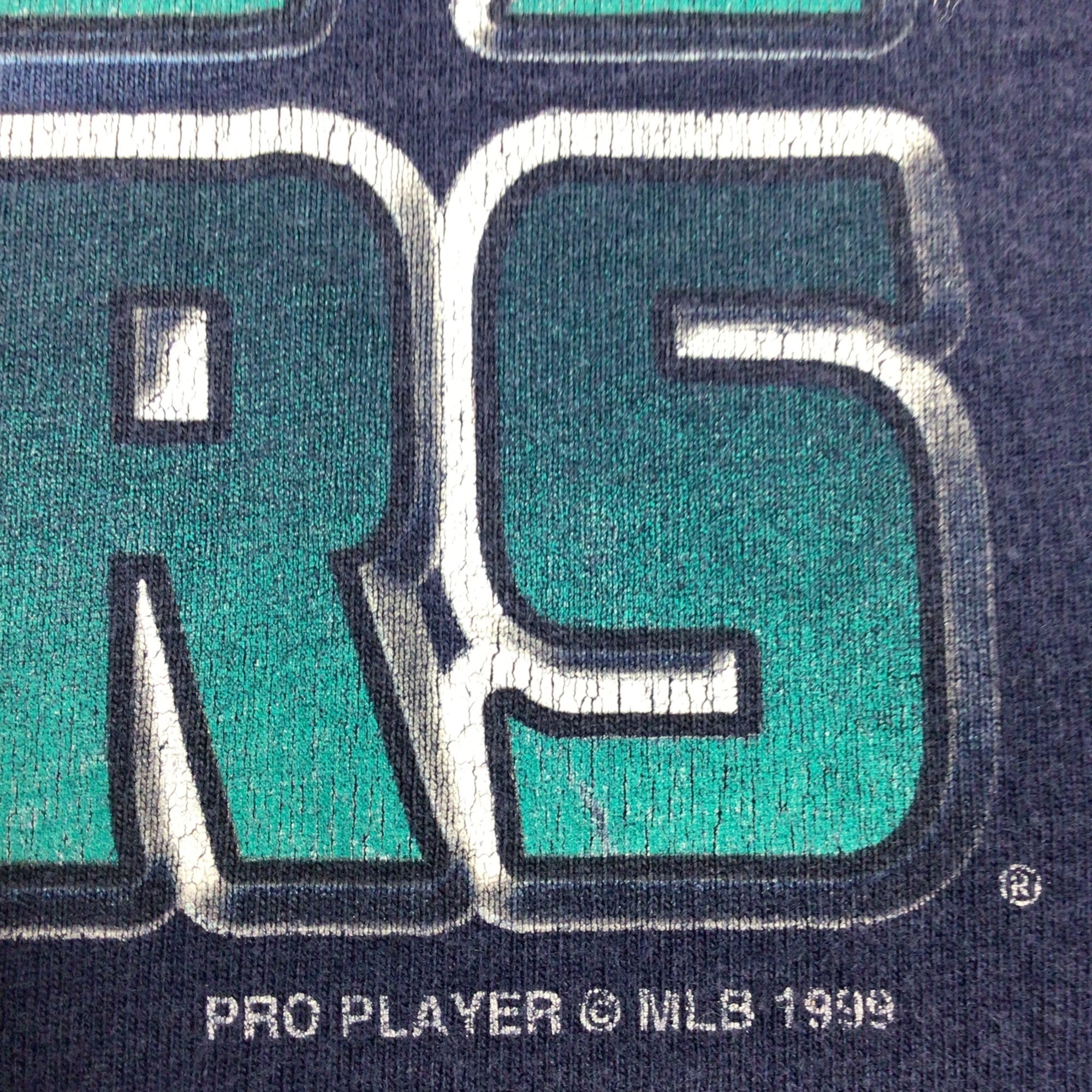 Vintage 1999 Seattle Mariners MLB Tshirt. Made in the USA. 100% cotton.  High quality. XL