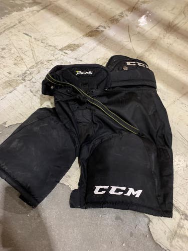 Junior Used Medium Tacks 7092 Hockey Pants
