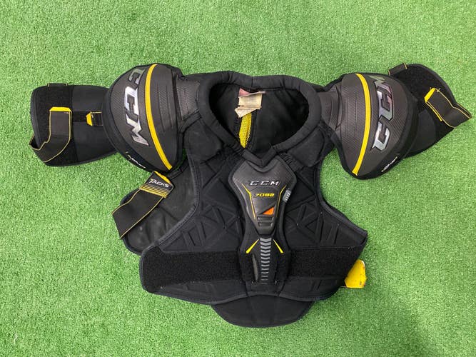 Senior Used Medium CCM Tacks 7092 Shoulder Pads
