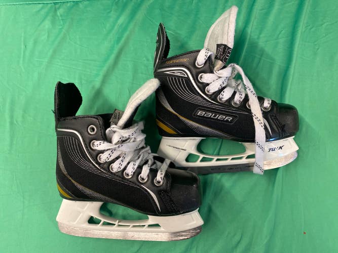 Youth Used Bauer Supreme 120 Hockey Skates 12.0