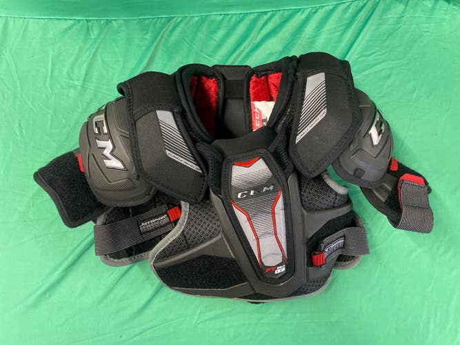 Junior Used Medium CCM Shoulder Pads