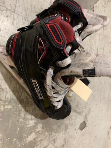 Junior Used Bauer Vapor 1X Hockey Goalie Skates D&R (Regular) 5.5