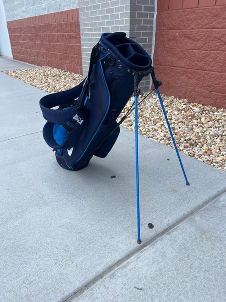 LIKE NEW!! Men's Nike Equa Flex Golf Carry Bag | SidelineSwap