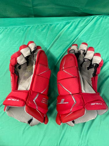 Used True XC7 Gloves 16"
