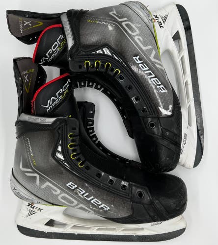 Used Bauer Regular Width   Size 10 Vapor Hyperlite Hockey Skates
