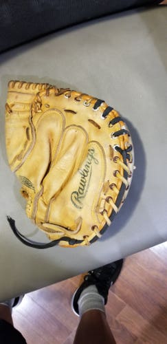 Used Rawlings Left Hand Throw Catcher's RCM30 Baseball Glove 32"