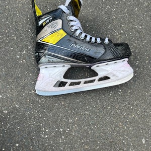 Used Bauer Regular Width  Size 6.5 Supreme S37 Hockey Skates