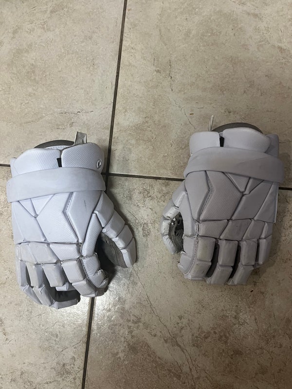 Used Player's Nike Medium Vapor Elite Lacrosse Gloves