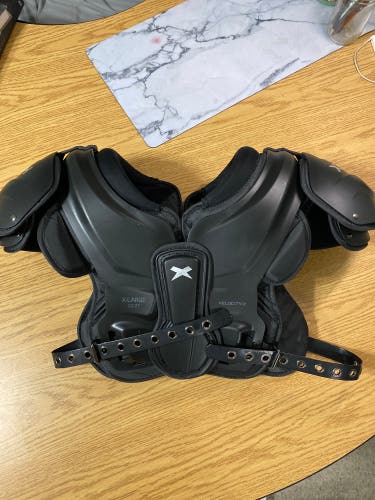 Adult Extra Large Xenith Velocity 2 Shoulder Pads