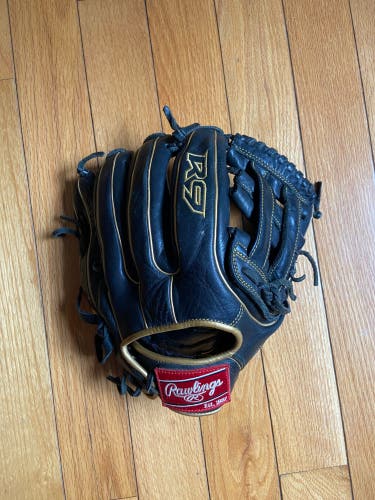 Used Infield 11.75" R9 Baseball Glove