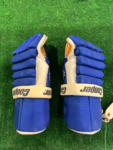 Used Vintage Cooper Armadillo Thumb Gloves