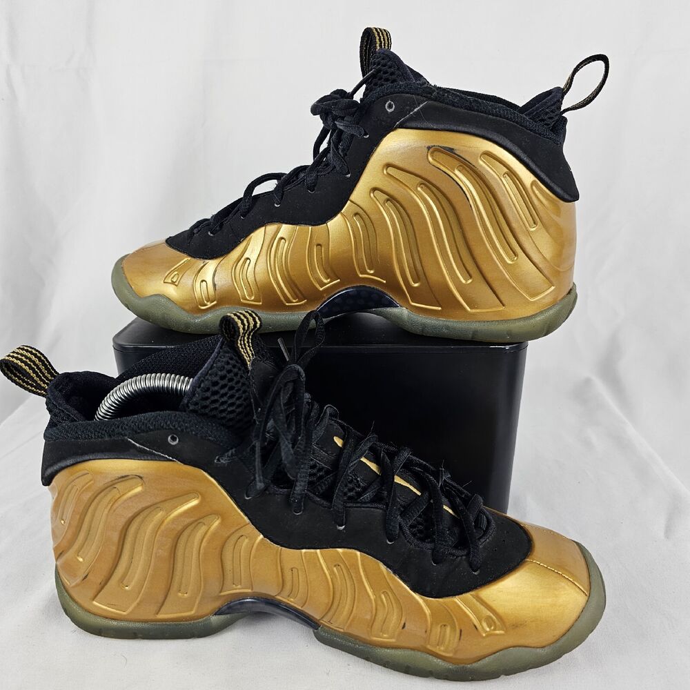 metallic foamposites