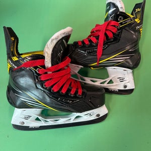 Junior Used CCM Tacks Classic Pro Hockey Skates 3.5