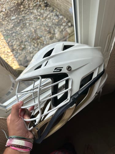 Player's Cascade S Helmet