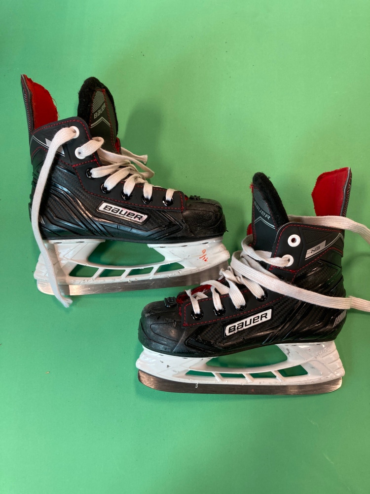 Youth Used Bauer Ns Hockey Skates D&R (Regular) 13Y