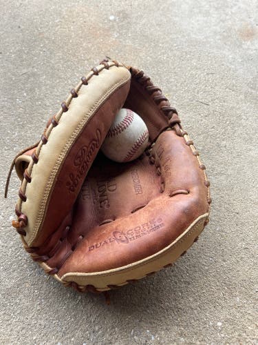 32.5" Gold Glove Elite Catchers Mitt