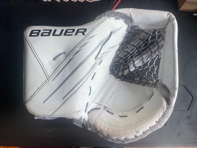 Bauer Vapor 3x intermediate goalie glove