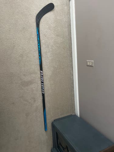 Senior Right Handed P92  Nexus Sync Hockey Stick