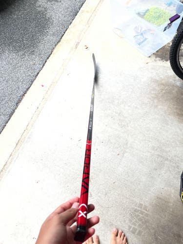 Intermediate Right Handed P88 Pro Stock Vapor Hyperlite Hockey Stick