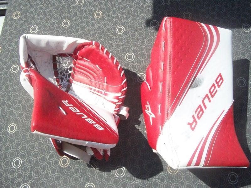Used Bauer Regular Vapor 2X Great Stock Glove and Blocker in Red and White
