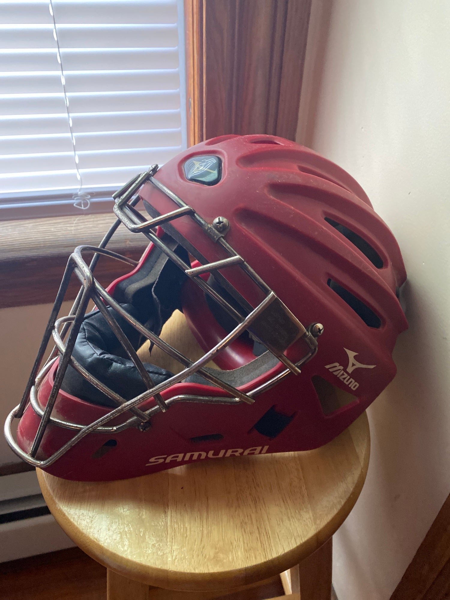 Mizuno Samurai Catcher's Face Mask, Red