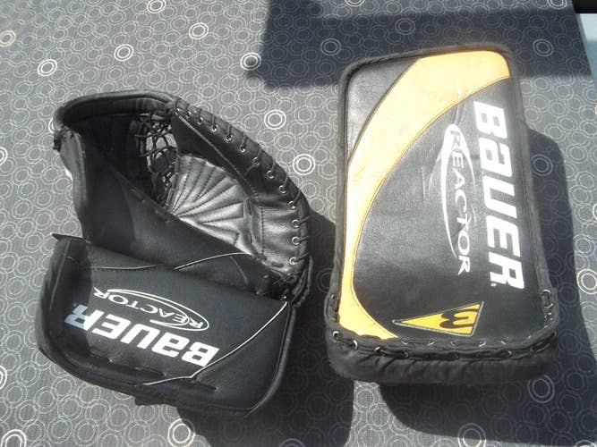 Used Bauer Regular Reactor 3 Glove and Blocker.
