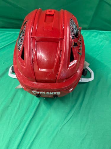 Used Small Bauer Re-Akt 150 Helmet