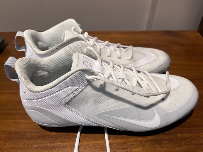 White Adult Used Men's Size 9.0 (Women's 10) Molded Cleats Nike Mid Top Huarache