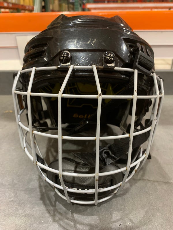 Used Youth  Bauer Re-Akt 100 Helmet