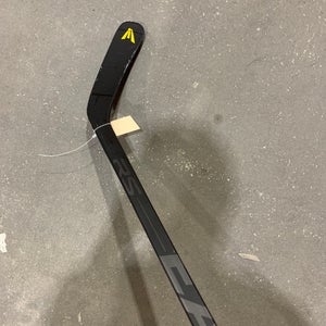 Used Youth Easton Stealth RS Right-Handed P7 Hockey Stick