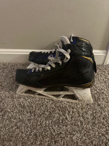 Used Bauer Regular Width Size 10.5 Supreme S29 Hockey Goalie Skates