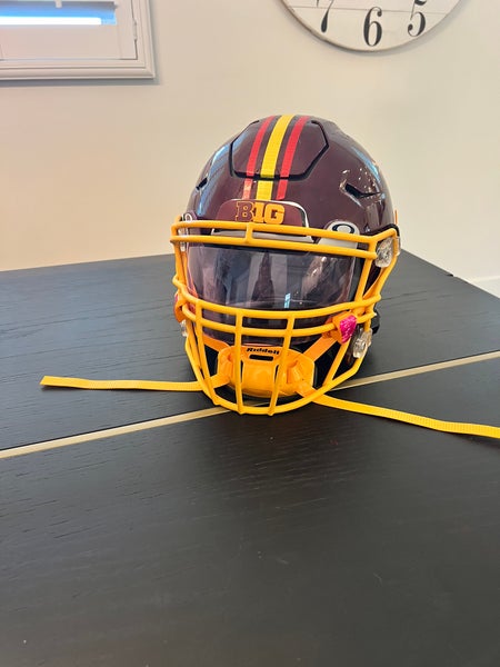 Minnesota gophers Custom Small Riddell SpeedFlex Helmet
