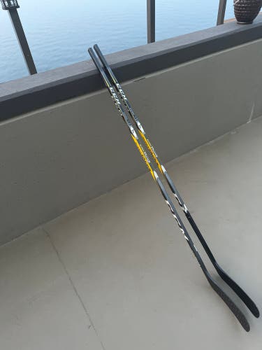 (2 PACK) Senior Left Hand P92M Pro Stock Super Tacks Hockey Stick