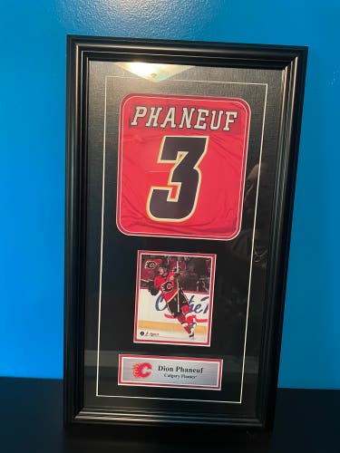 Dion Phaneuf Calgary Flames Frameworth Frame