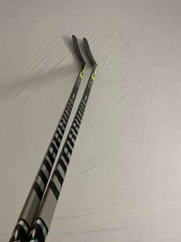 *2 pack* of Like New Senior Warrior Left Hand Alpha LX Pro Hockey Stick W03 85 Flex