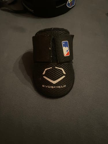 Evoshield Elbow Guard Youth