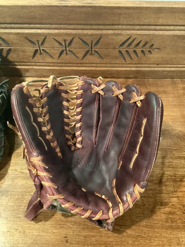 Outfield 12.75" Bloodline pro elite Baseball Glove