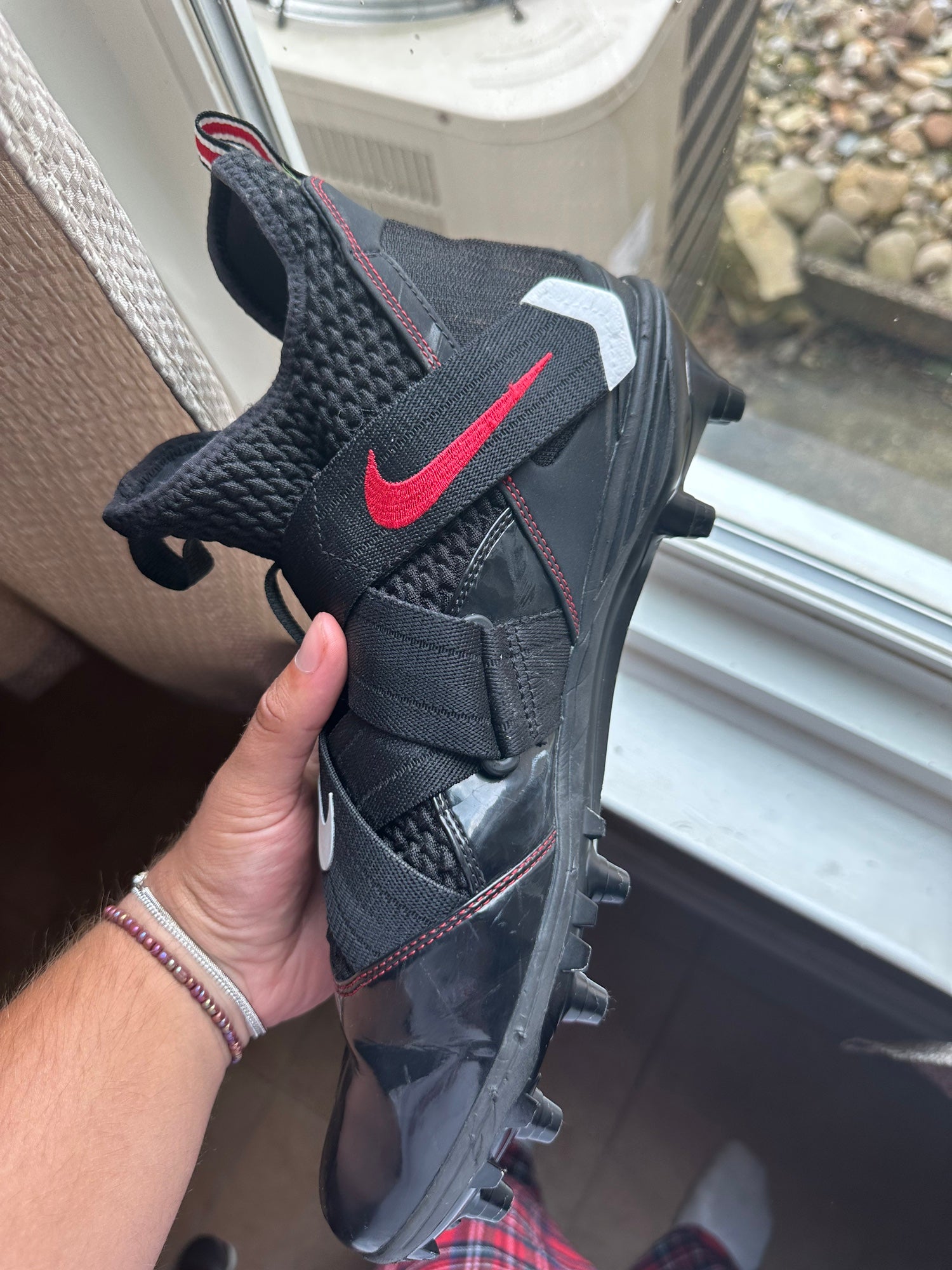 lebron soldier 12 football cleats
