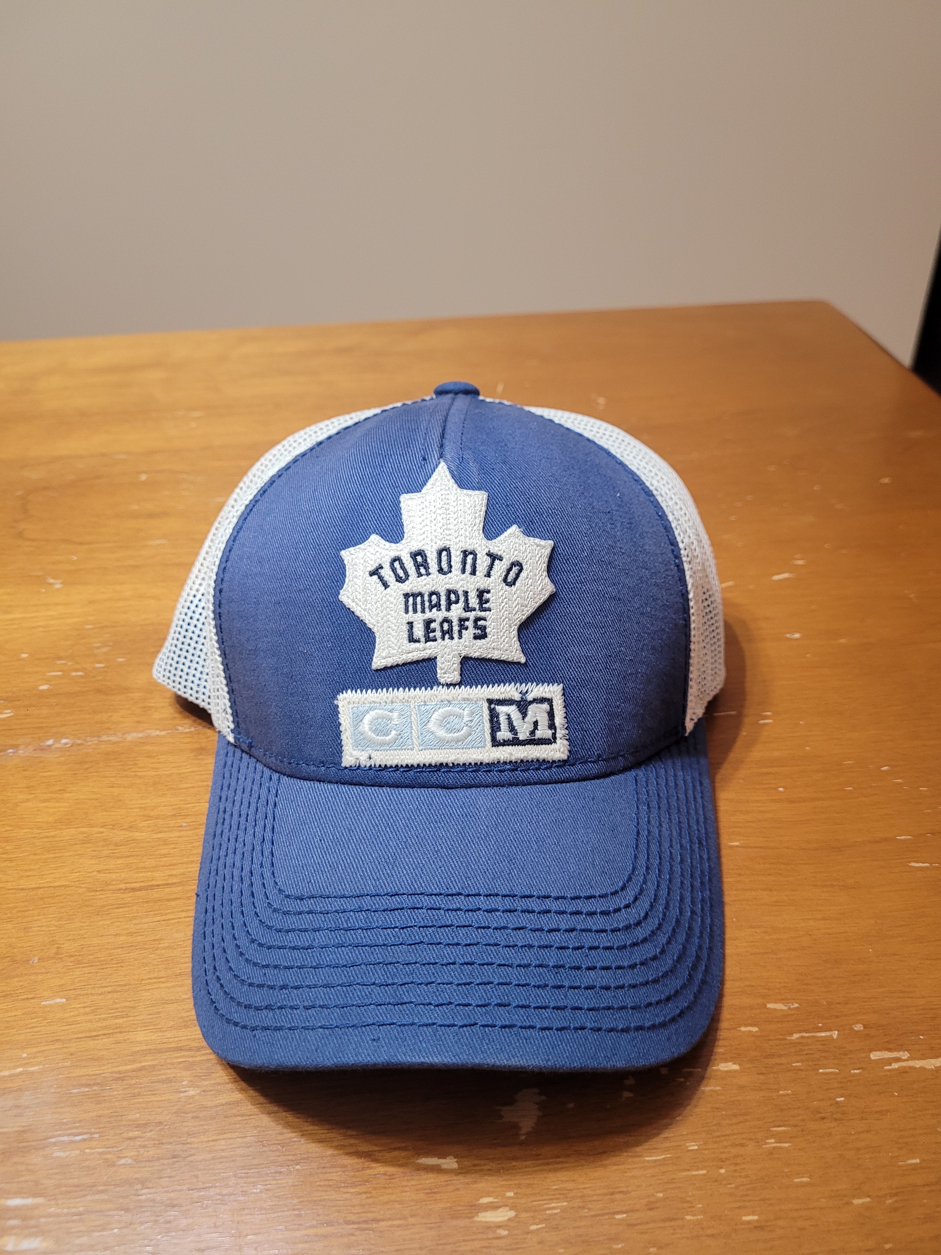Vintage Toronto Maple Leafs Annco CCM Fitted Hockey Hat, Size 7 3