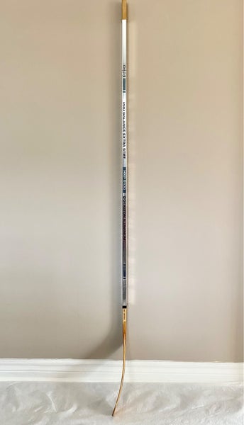 WAYNE GRETZKY autographed Pro Stock Easton Stick